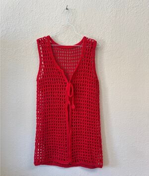 Vintage 70s handmade red crochet tie front vest size M